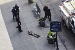 Все 9 прохожих, пострадавшие в ходе перестрелки возле Empire State Building, были ранены полицейскими
