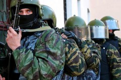 Близ дагестанского поселка Белиджи погибли двое военнослужащих, боестолкновение продолжается