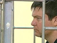 Сергей Цапок сорвал отбор присяжных, порезав себе руки