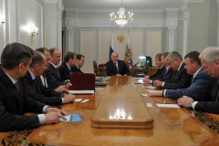 Президент РФ провел оперативное совещание Совбеза по Сирии