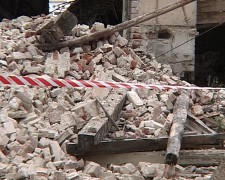 В Новошахтинске обрушилась стена жилого дома