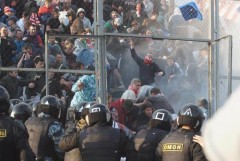 Премьер-министр РФ предлагает запретить нарушителям вход на стадионы пожизненно