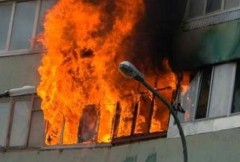 Пожар в многоквартирном доме произошел на западе Москвы