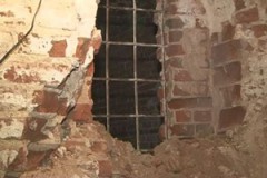 В городе Шахты обрушилась кирпичная стена жилого дома