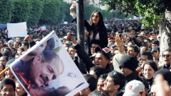 Ситуация в Тунисе обострилась из-за гибели оппозиционного политика