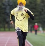 101-летний британец 10 км пробежал за полтора часа