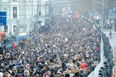 В Москве 13 тысяч человек вышли на марши в защиту детей