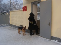 В Ростовской области в воинскую часть привезли подозрительную коробку