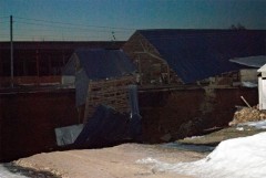 ЧП в Нижегородской области: из-за провала грунта под землю ушли три здания