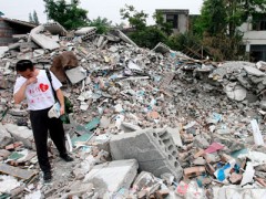 Число жертв землетрясения на юго-западе Китая увеличилось до 100 человек