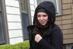 Следы женской ДНК обнаружены на осколках бомбы в Бостоне: под подозрение попала вдова Тамерлана Царнаева