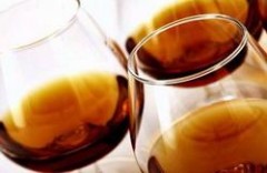 Кубанский винзавод 4 года сбывал ядовитый алкоголь на местных курортах