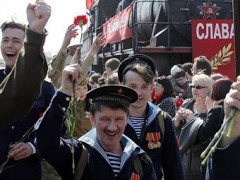 Министр труда России одобрил майские каникулы