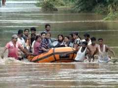 В Индии в результате наводнений остается неизвестной судьба 3 тыс. человек