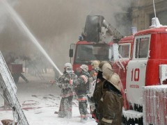 ЧП в торговом центре в Москве:  на тушении пожара задействованы два вертолета