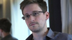 Сноуден запросил временное убежище в РФ