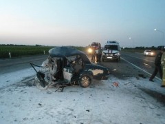 Водитель и двое его пассажиров, не пристегнутые ремнями, погибли в аварии на Кубани