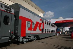 Первый двухэтажный пассажирский поезд, следующий по маршруту Москва-Адлер, прибыл в Ростов