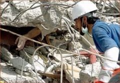 В Пакистане жертвами землетрясения стали 327 человек