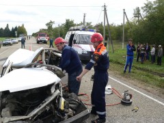 Женщина-водитель погибла при столкновении «девяносто девятой» и КАМАЗа на Кубани