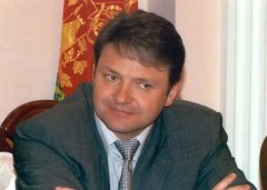 Губернатор Ткачёв улучшил позиции в рейтинге влияния глав субъектов РФ