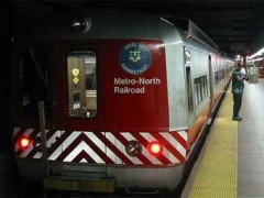 В Нью-Йорке поезд метро сошел с рельсов, пострадали десятки пассажиров