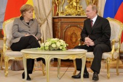 Путин поздравил Меркель с переизбранием на пост федерального канцлера Германии