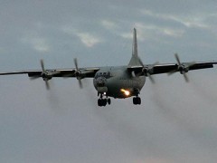 В пригороде Иркутска на военные склады рухнул самолет Ан-12