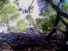 Отдыхающий из Тулы застрял на скале в Геленджике
