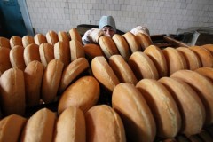 На Кубани работница хлебопекарни сожгла 17 тыс. рублей, украденные у коллеги