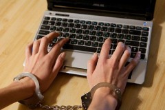 Жителя Кропоткина осудят за экстремизм в интернете