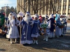 В Большом новогоднем шествии в Краснодаре участвовали 2 тысячи человек