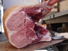 Ветконтоль: Свинина без ветеринарных документов подлежит уничтожению