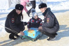 В Ставропольском крае детские санки украшают световозвращающими наклейками