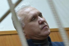 Экс-директор «Роскосмоса», арестованный по обвинению в мошенничестве, скончался от ножевых ранений