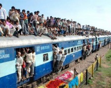 Фермер из Индии отсудил у железнодорожной компании 20-вагонный поезд
