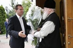 Вениамин Кондратьев поздравил митрополита Екатеринодарского и Кубанского Исидора с днем рождения