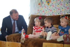 Мурат Кумпилов посетил Адыгейский Республиканский Дом ребенка