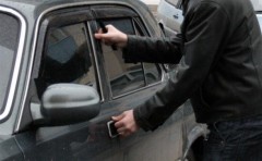 В Таганроге по «горячим следам» задержали мужчину, пытавшегося угнать автомобиль