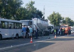 В Северском районе Кубани столкнулись пять машин, есть пострадавшие