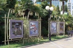 В Сочи открылась уличная фотовыставка