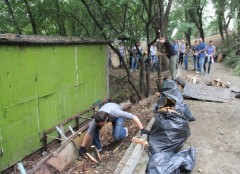 Жители Невинномысска приняли участие в большом городском субботнике