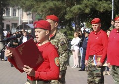Более 200 школьников вступили в ряды юнармейцев в Ростове-на-Дону