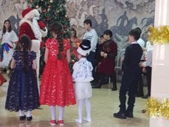 «Полицейский Дед Мороз» встретился с маленькими жителями Эльбрусского района