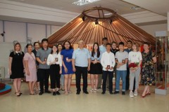 Глава МВД по Республике Калмыкия вручил паспорта юным элистинцам