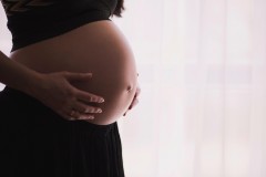 Суррогатное материнство: сторонники и противники