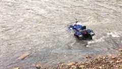 В Сочи мужчина с семилетним сыном упали на квадроцикле с обрыва в реку