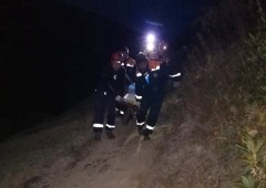 Сочинские спасатели транспортировали травмированную женщину с Бзерпинского карниза