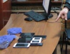 В Новочеркасске у колонии задержан мужчина с девятью телефонами для осужденных