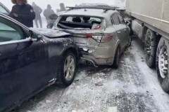 Массовое ДТП: 6 машин столкнулись на Калужском шоссе в Новой Москве